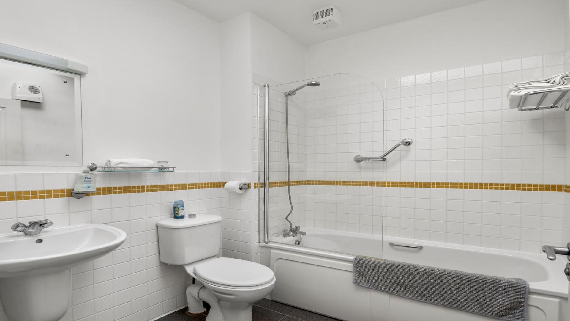 Clifden River View Apartment Екстер'єр фото